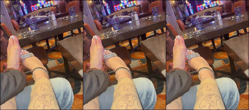 Goddessfendi 2771283344 02 10 2023 Take My Shoes Off And Suck My Toes At The Restaurant It Was Late And Not