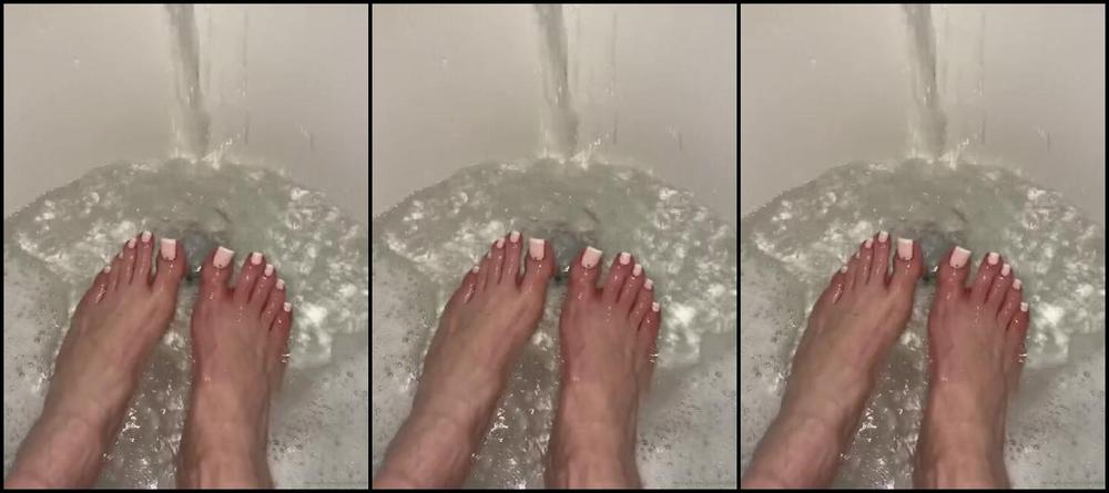 Fendi Feet Aka Goddessfendi Onlyfans I Ve Been Under The Weather This Week But I M Finally Starting To Feel Better So I Ll Be Sure To Makp