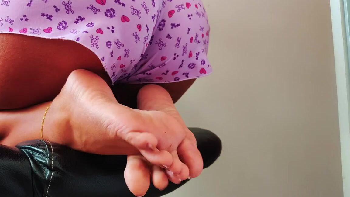 Goddess Penelope Nicknamed Penelopefeet Onlyfans 04 11 2022 Do You Like It