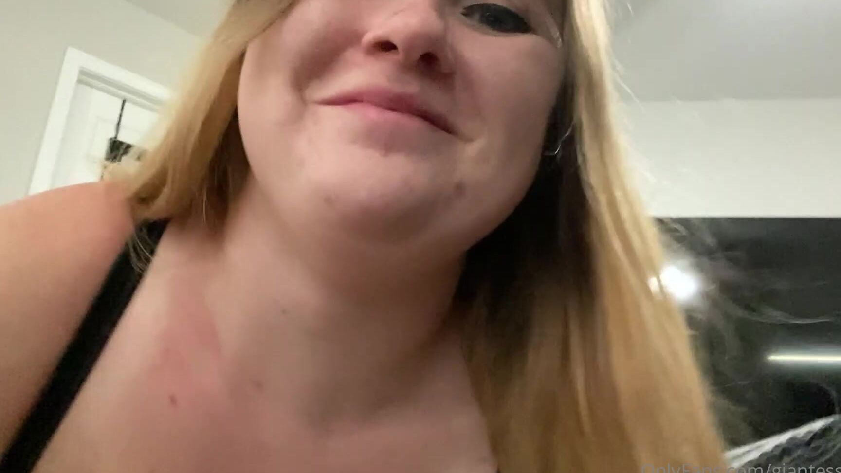 Giantessclips Emma S Sex Toy Starring Emma For More Emma Visit Https Onlyfans Com Ichigoemma Tags