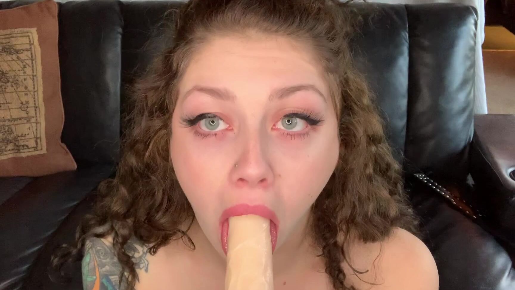 Lushious Lucy Stepsister Anal Revenge