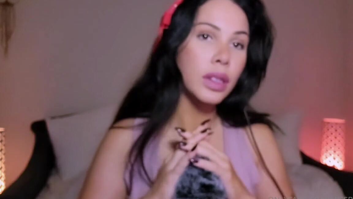 Missbella Onlyfans Happy Monday 3