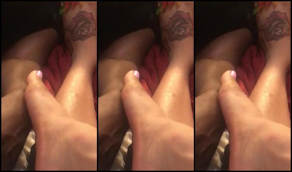 Blatina Goddess Onlyfans 12 19 2019 Candy Foot Worship With My Florida Foot Boy