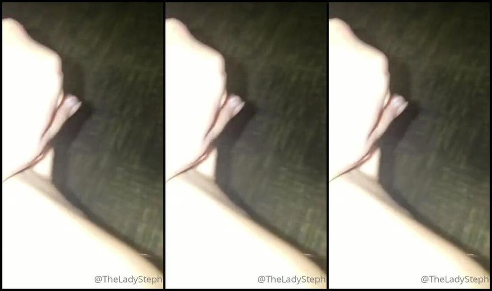 Lady Steph Nicknamed Theladysteph Onlyfans 1172016 Office Flashbacks Lotioning My Dark Blue Toes Onlyfans Vintageladysteph Ladystephsquad T Kq