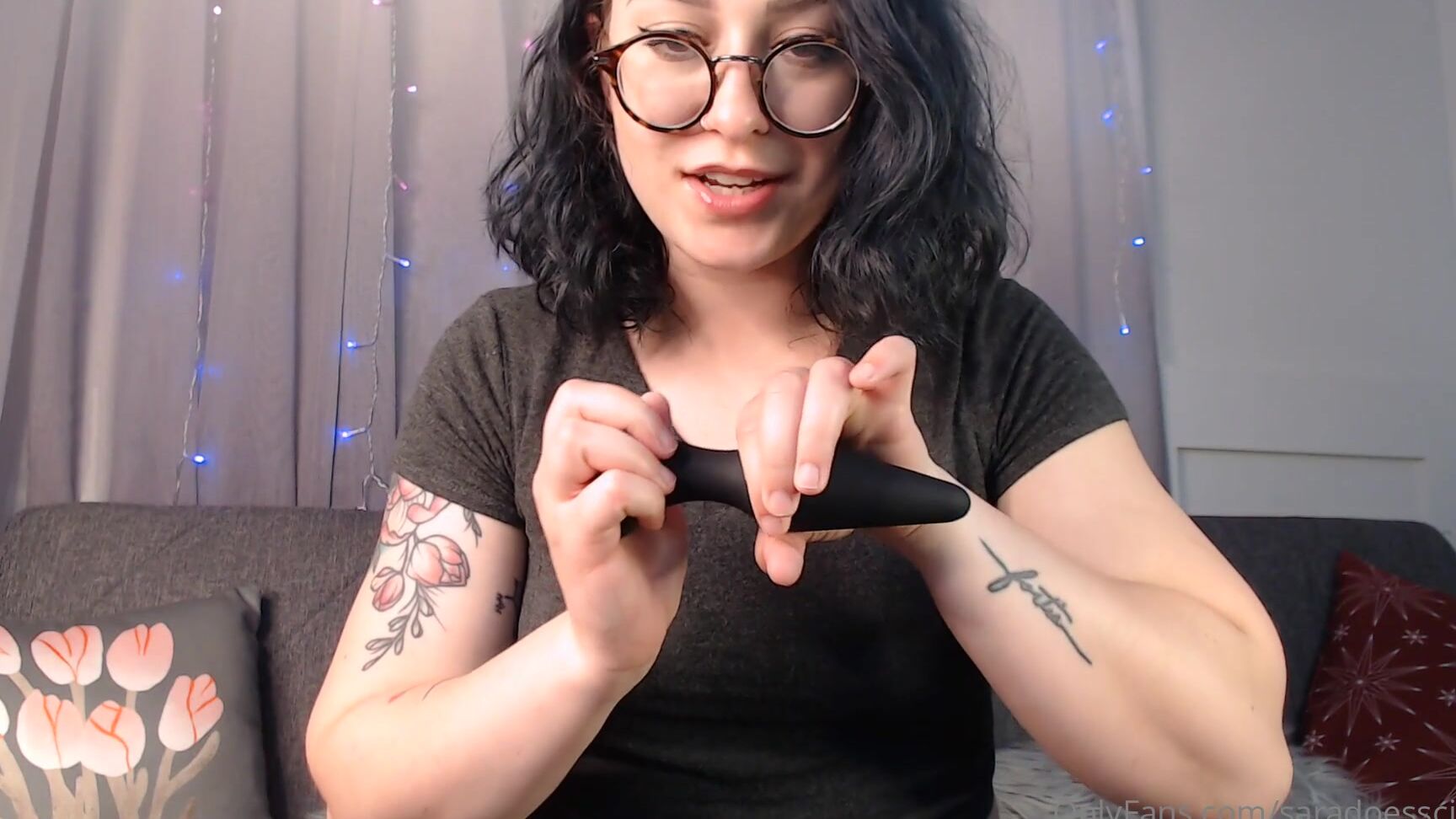 Saradoesscience An Instruction On How To Play With Your Butt Plug Let Me Control Your Play Time Joi