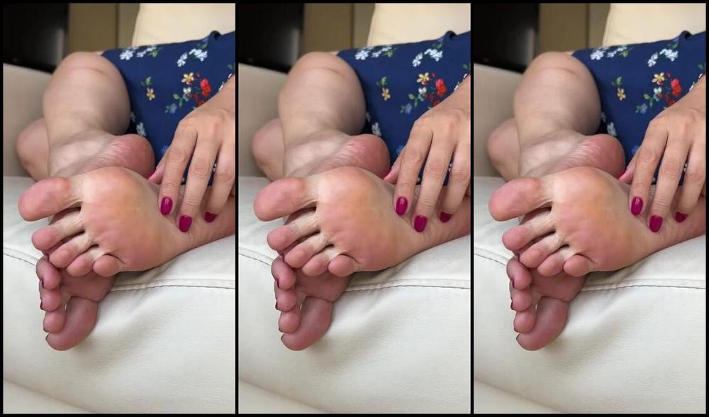 Cute Lily F33T Nicknamed Cute Lily F33T 12 06 2023 Onlyfans Video Something Relaxing Good Night