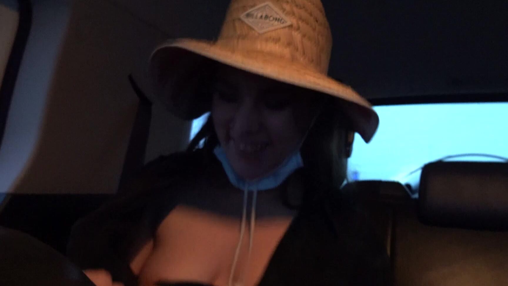 canbebought-07-04-2020-218847294-lucy-s-first-double-dong-experience-i-can-t-wait-to-see-all-the-things-she-has-checked