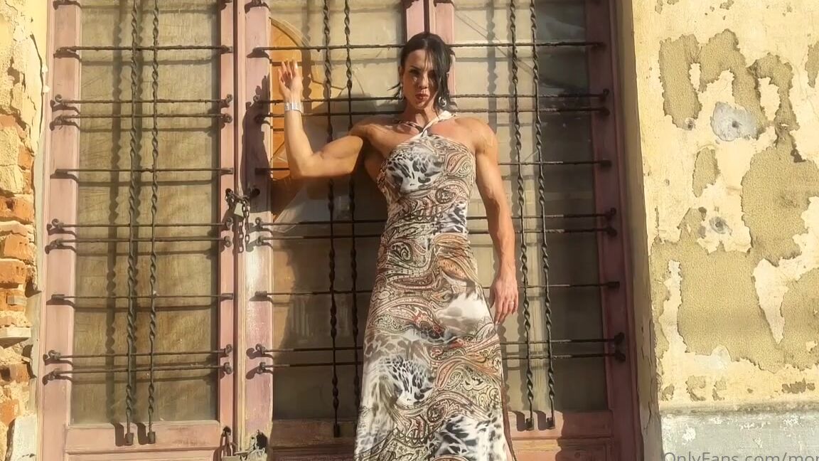 Maria Wattel I Absolutely Loved This Shape On Me But It S Time To Head Into That Full Blown Off