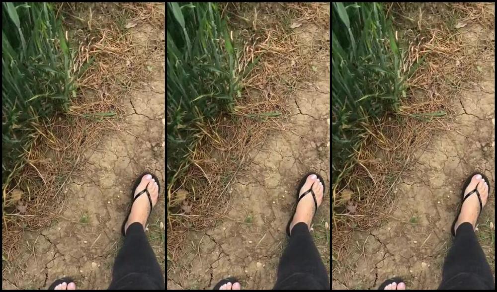 Footsiegalore Onlyfans I Went For A Walk To Clear My Head I Love How Peaceful It Is To Be In Such Beautiful Surroundings