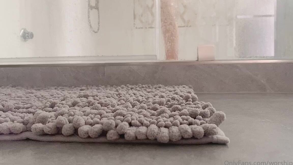 Princess Rene Aka Worshiprene Onlyfans If You Were My Man I D Let You Join Me For My Steam Shower While I Suds Up My Smooth Wet Body