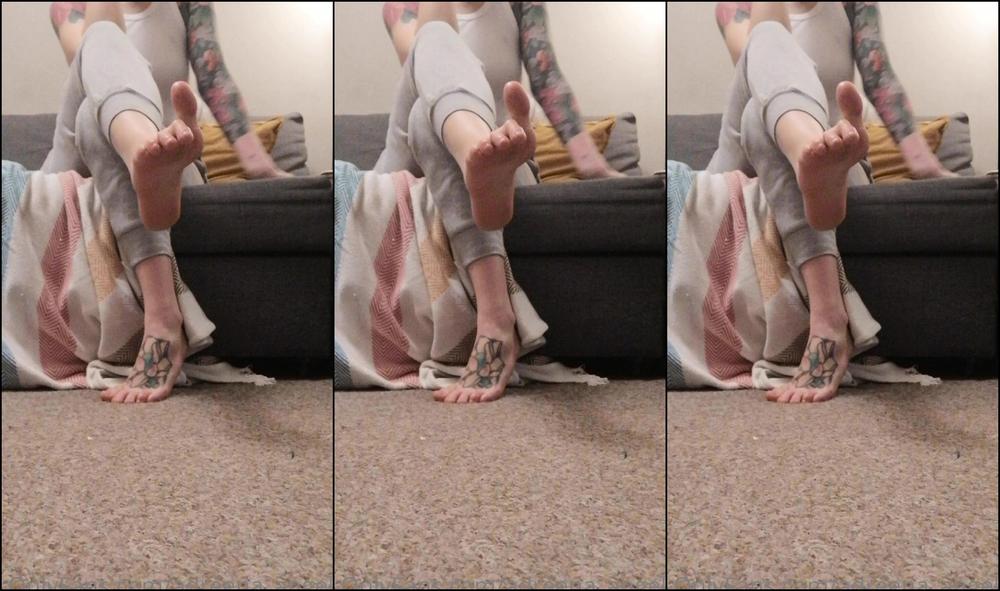 Adreena Angela Tv Watching Foot Ignore Because You Know You D Love To Just Sit In My Living Room And W