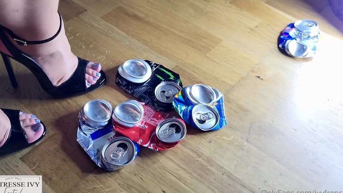 Maitresse Ivy Nicknamed Maitresseivy Onlyfans Asmr Cannettes Et Bruit De Talons