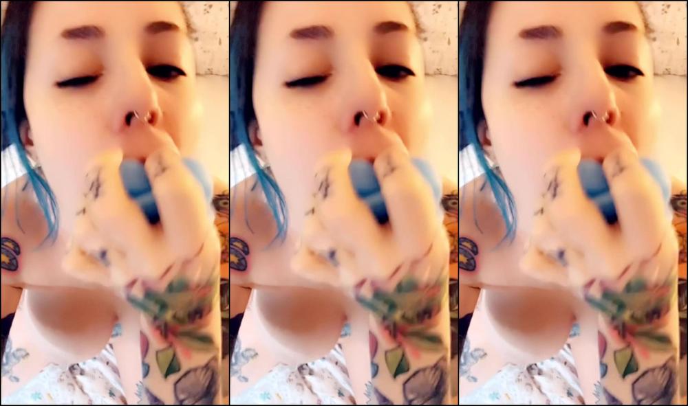 Ihatelaika 2008857402 01 14 2021 A Little Surprise For The Timeline Dildo Sucking Pussy Fucking And I Cum In This