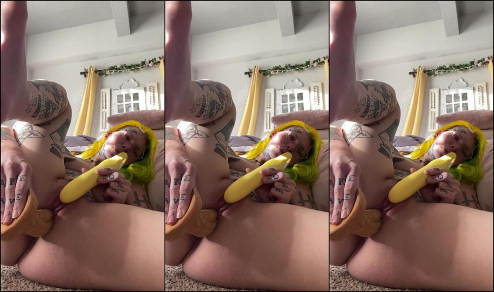 sunnyhues-24-04-2020-258196040-new-almost-8-minute-video-of-me-fucking-myself-till-i-cum-sooooo-hard-hehehe