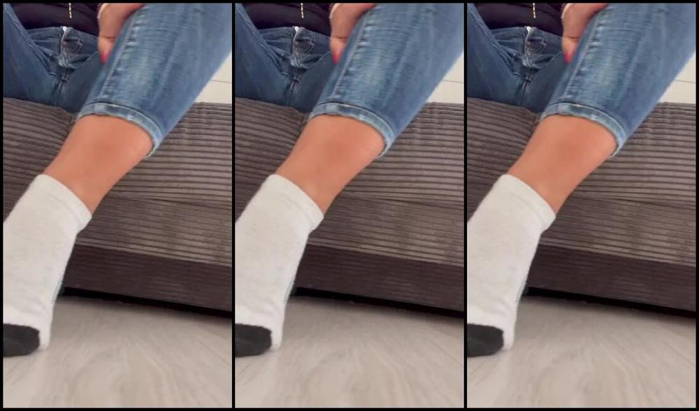 Queenfeetred Nicknamed Queenfeetred Onlyfans Sockday