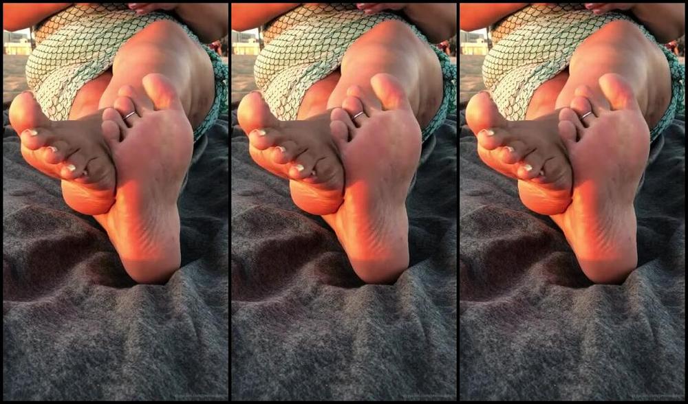 Preciousdigits Nicknamed Preciousdigits Foot Fetish 09 27 2019 Onlyfans Video Mermaid Vibes And Beach Waves