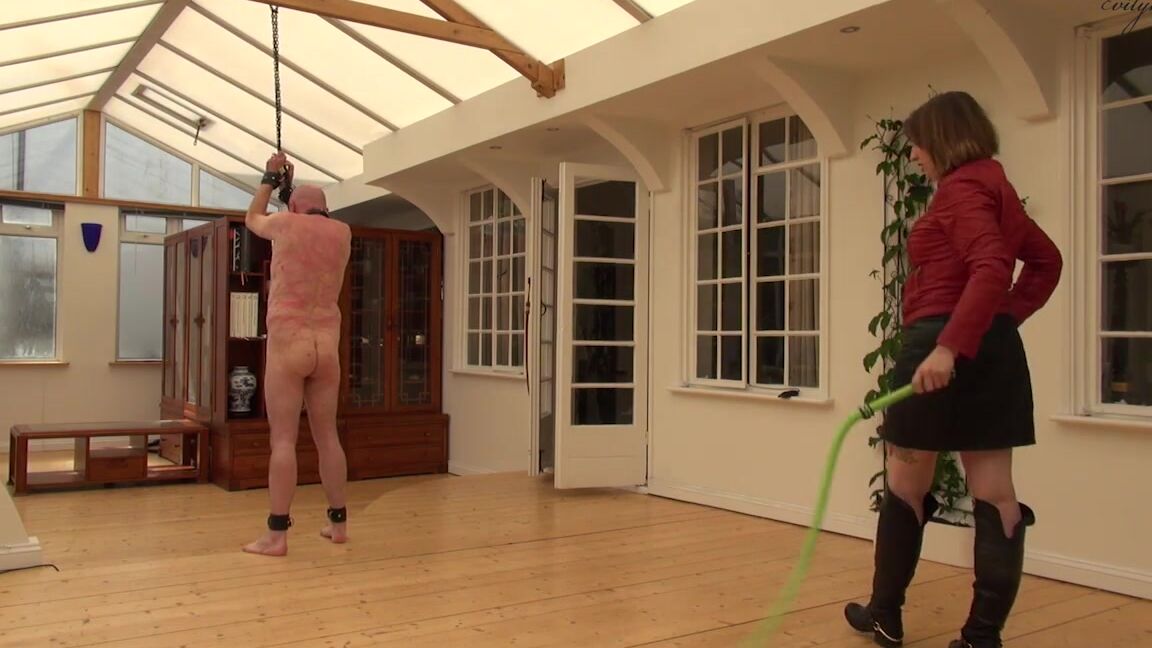 Dominatrix Mistress Evilyne msevilyne 134 OnlyFans