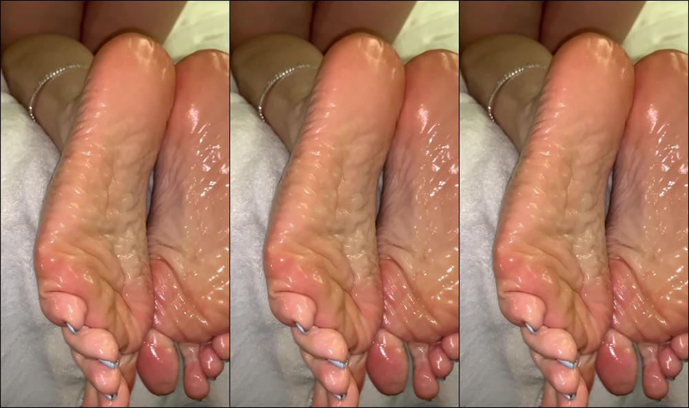 Goddessfendi Sunday Soles For Your Super Bowl Morning