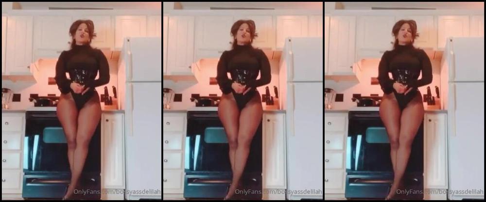 Bossy Ass Delilah Niteflirt To Discuss Possibilities Of Serving Bossy A Min To Flirt Extention