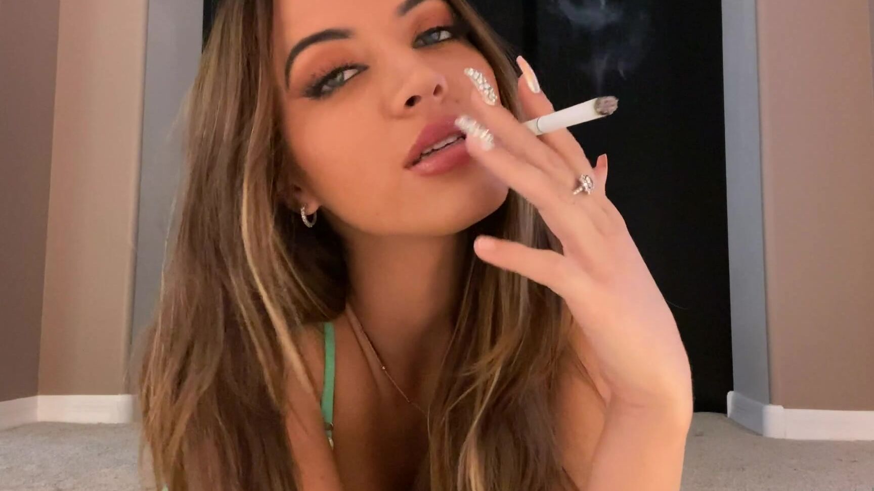 Crystalknight Smoking Goddess Worship Full Clip