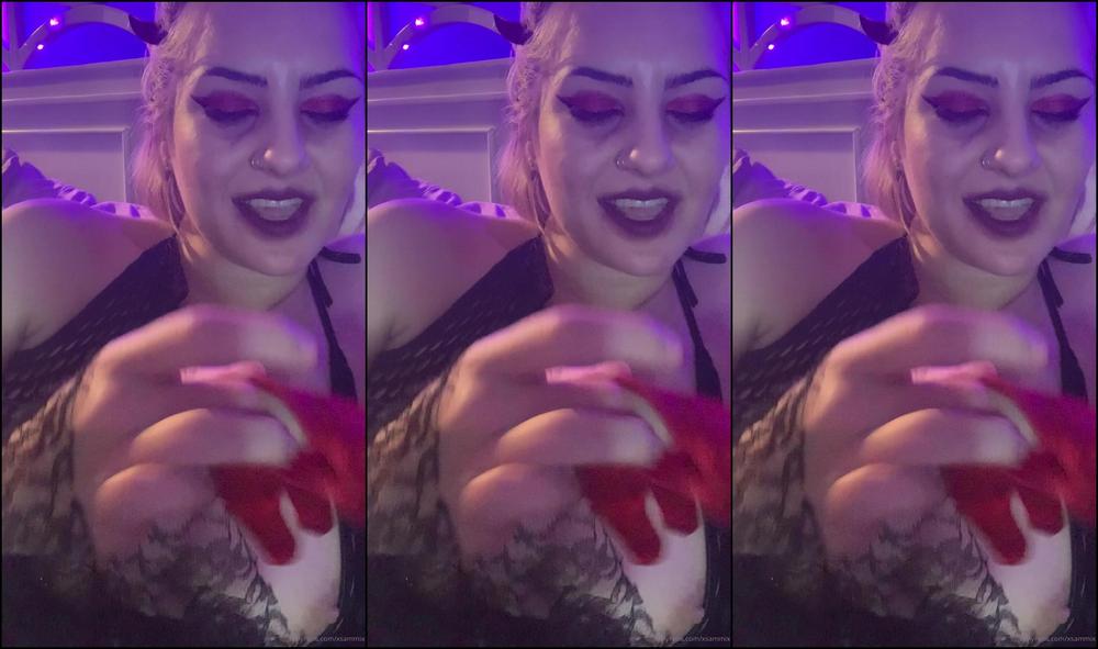 Stinkygrl I Fingered Myself W These Gloves On And Surprisingly Squirted All Over Them I Had To Shar