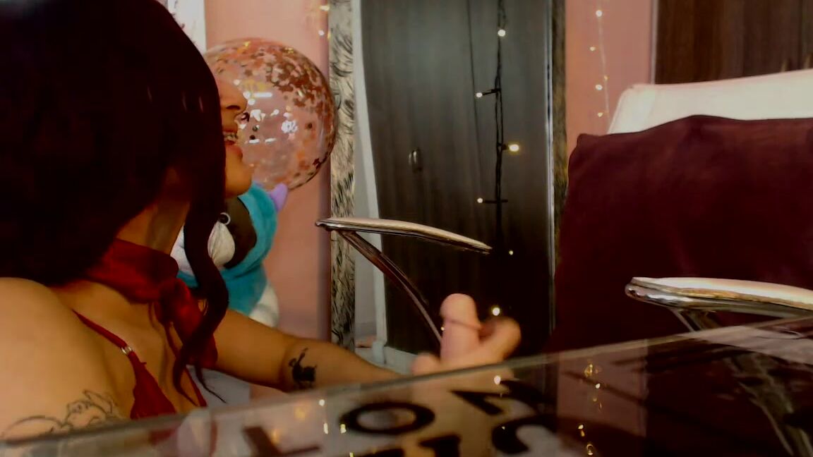 "RoxyModel" blowjob, ice fetish, spanking, twerk Artistic makeup show part 3 manyvids