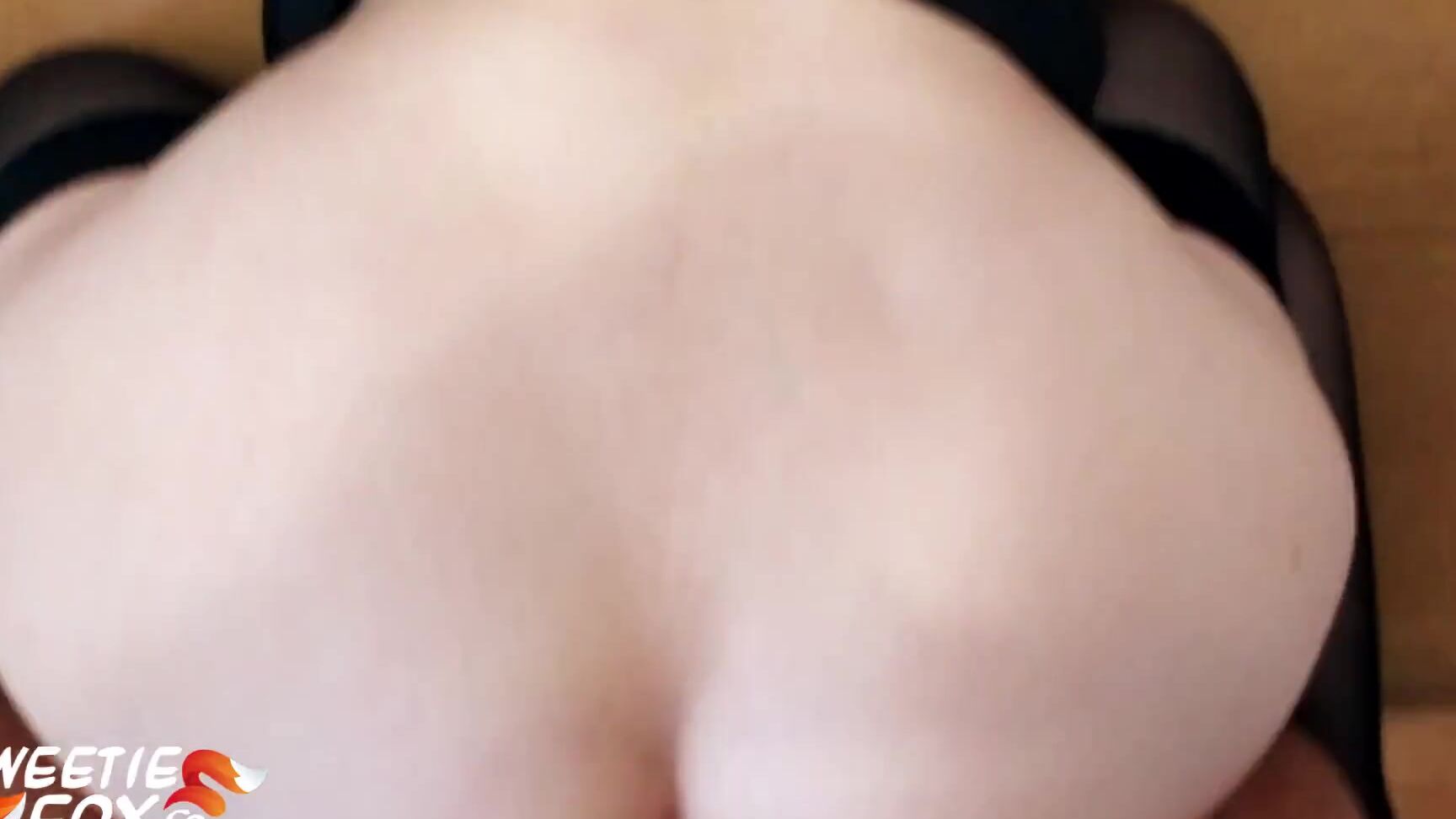 Sweetie Fox Young Girl Seduces And Hardcore Anal Fuc