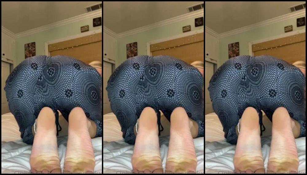 Goddess Kaylee Aka Xomaddykxo Onlyfans Booty And Soles Tease Do You Love When I Wear A One Piecep