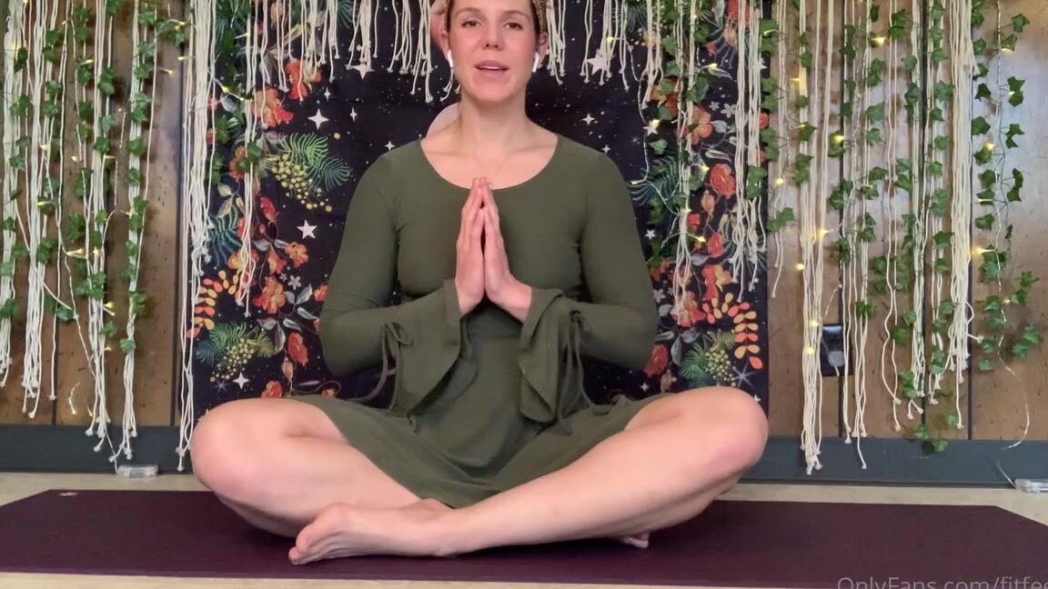Nina Aka Fityoginina Onlyfans Here Sa Preview Of My Heart Chakra Meditation I Actually Didn T End Up Introducing Any Asana The Swg