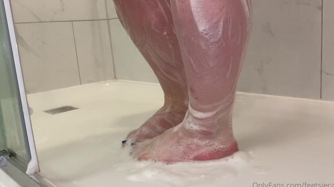 Caroline Aka Feetsiecakes Onlyfans Let S Get Soapy