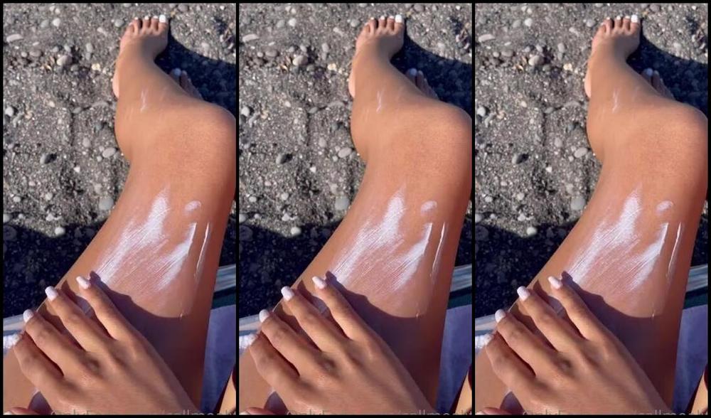 Alita Nicknamed Callmealita Onlyfans Getting Some Tan On The Sun Do You Like Tan Legsfeet