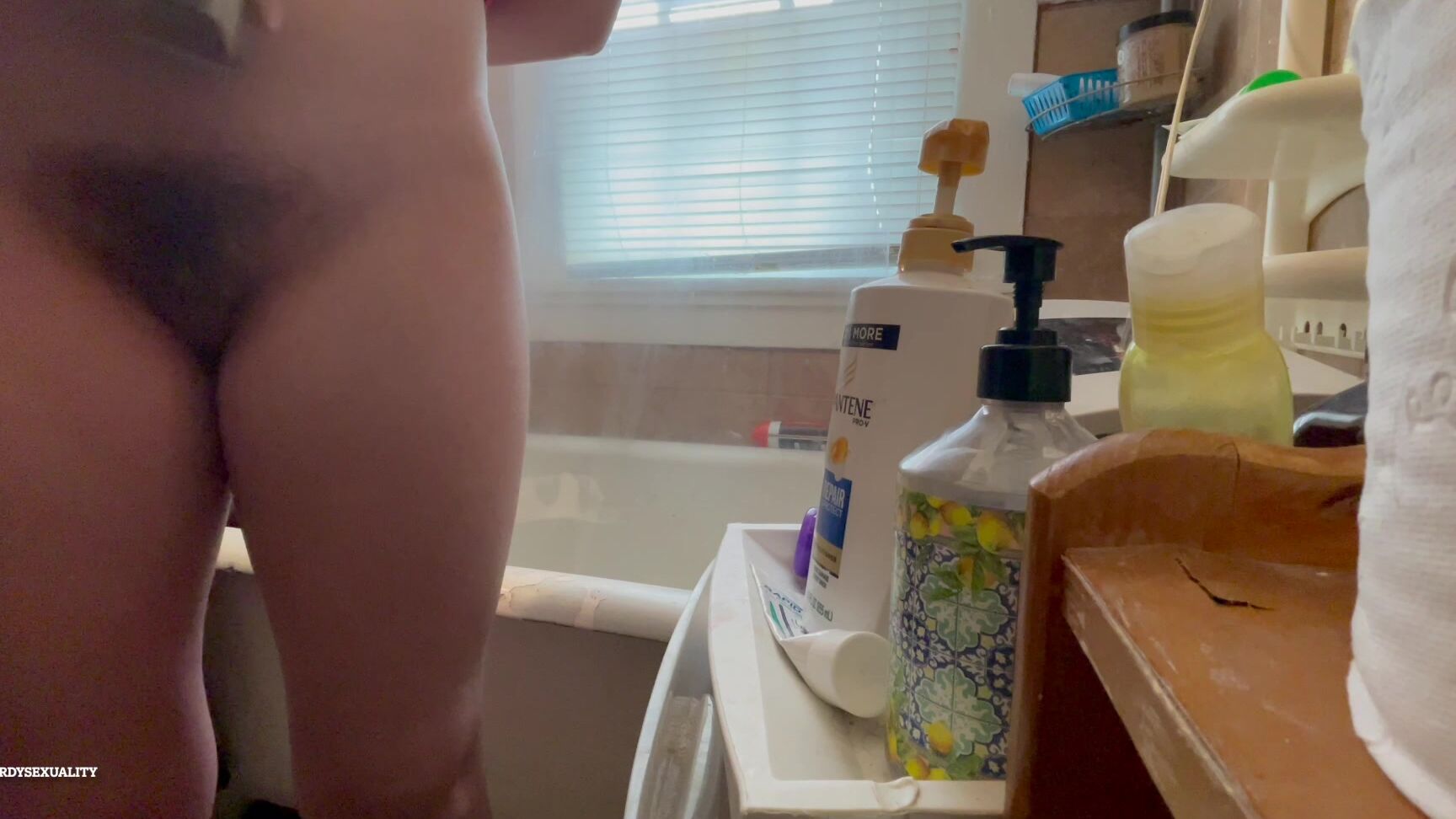 "Rardysexuality" daddys girl, oral sex, pussy shaving, shaving, teens (18+) 19 YO MJ Summers gets shaved and played with A manyvids