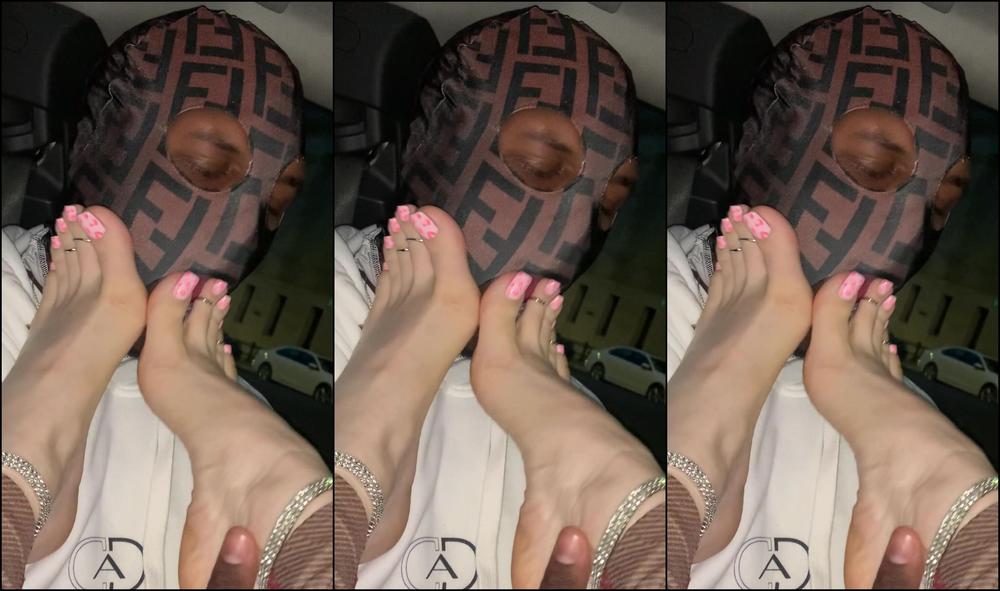 Goddessfendi Lucky Fan I Let Worship Me Tonight