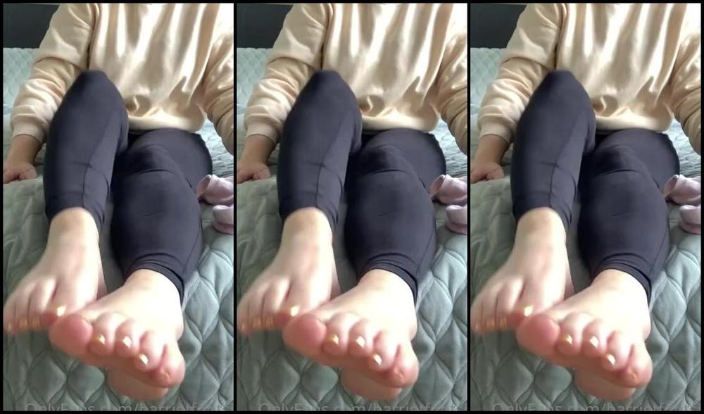 Harriet King Nicknamed Harrietfootsie Foot Fetish 01 06 2023 Onlyfans Video Hello To All My New Fans Im Glad To See That Im Your New Years Resolution