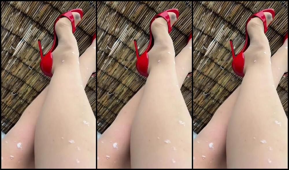 Tomato Juice Kween Nicknamed Kweentomato Onlyfans 12 02 2023 First Snow Days B