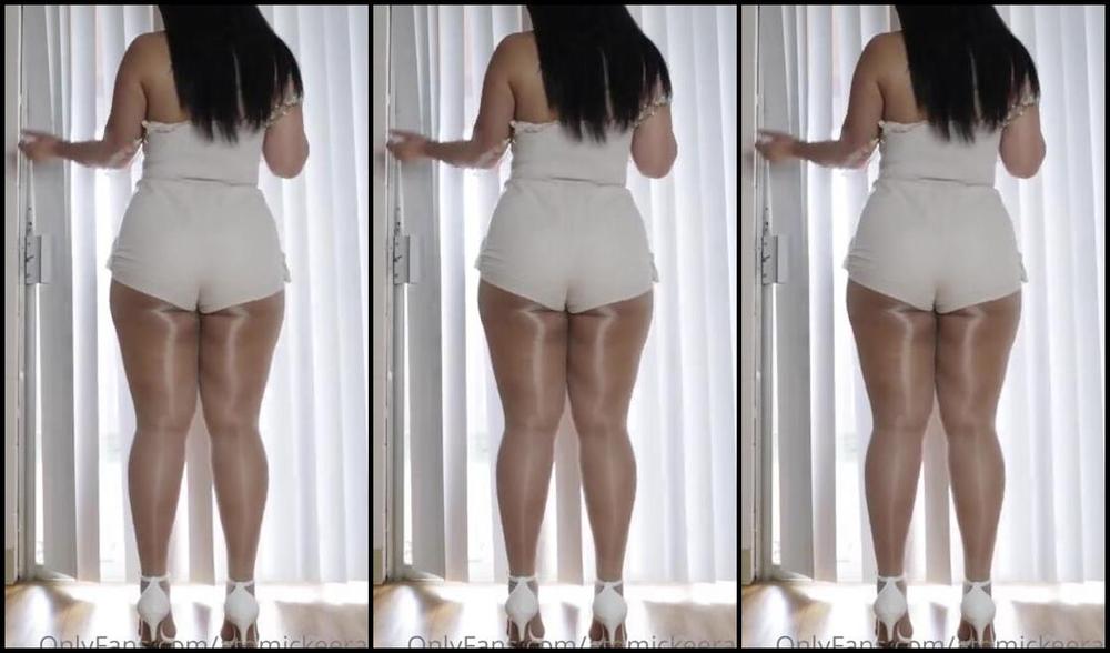 Atomickeerati Onlyfans Hi Im Your New Neighbor Would You Like To Come Hangout For A While