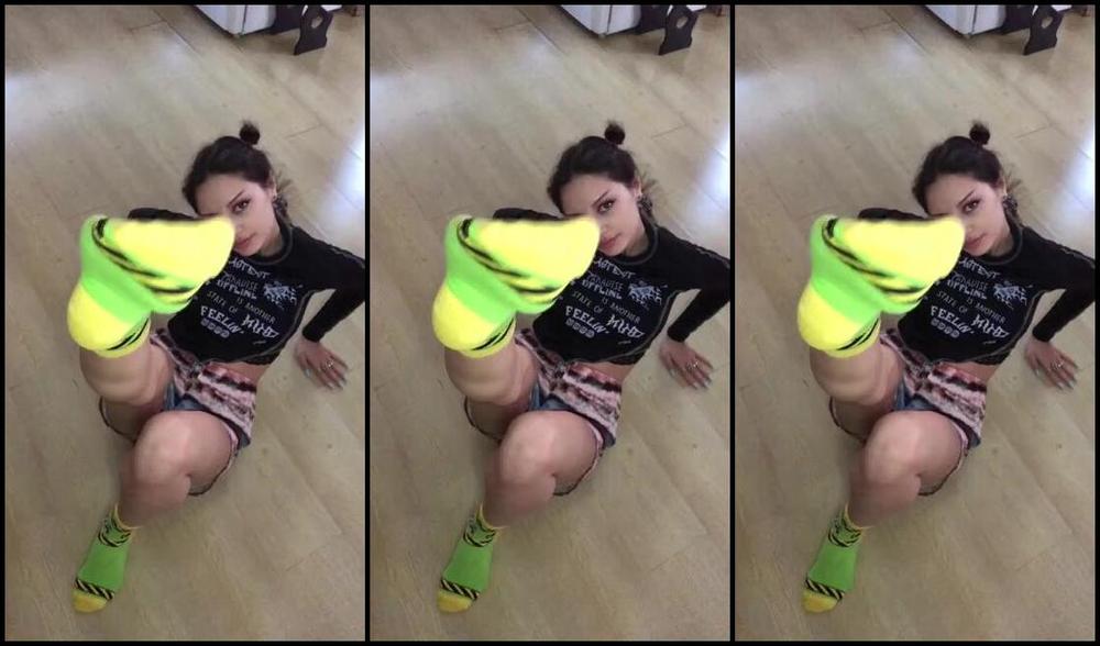 Marta Petarda Nicknamed Itsmartapetarda 03 08 2023 Onlyfans Video So Sexy Down With Green Socks