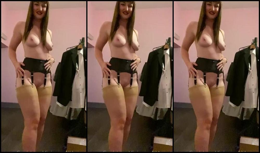 Vivienne L Amour Aka Vlproductionsuk Onlyfans A Saucy Selection For Your Eternal Erection Even If It Is In A Cage For Me 5