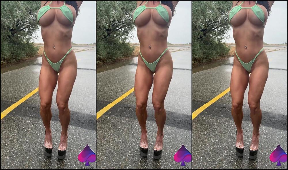 Bbcslutwife4U2 2023 08 23 Wet Wild Wednesday Had To Enjoy The Weather