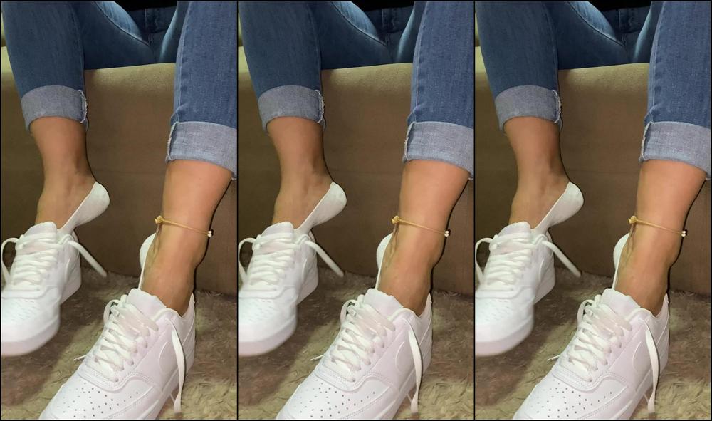 Vickbar 2471682179 05 30 2022 Delight Of Sweaty Tennis Feet I Know You Would Do Anything To Smell That And