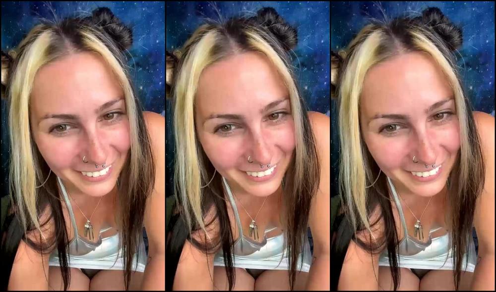 moodyfeet-21-05-2021-2114927254-stream-started-at-05-21-2021-02-55-am-thank-you-for-joining-my-live-please-tip-i