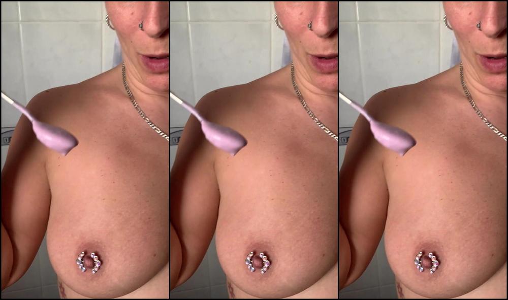 Amateur,Food Sploshing,Food Masturbation,MILF,Bathtub Fetish fanfucks sploshing food fun ManyVids