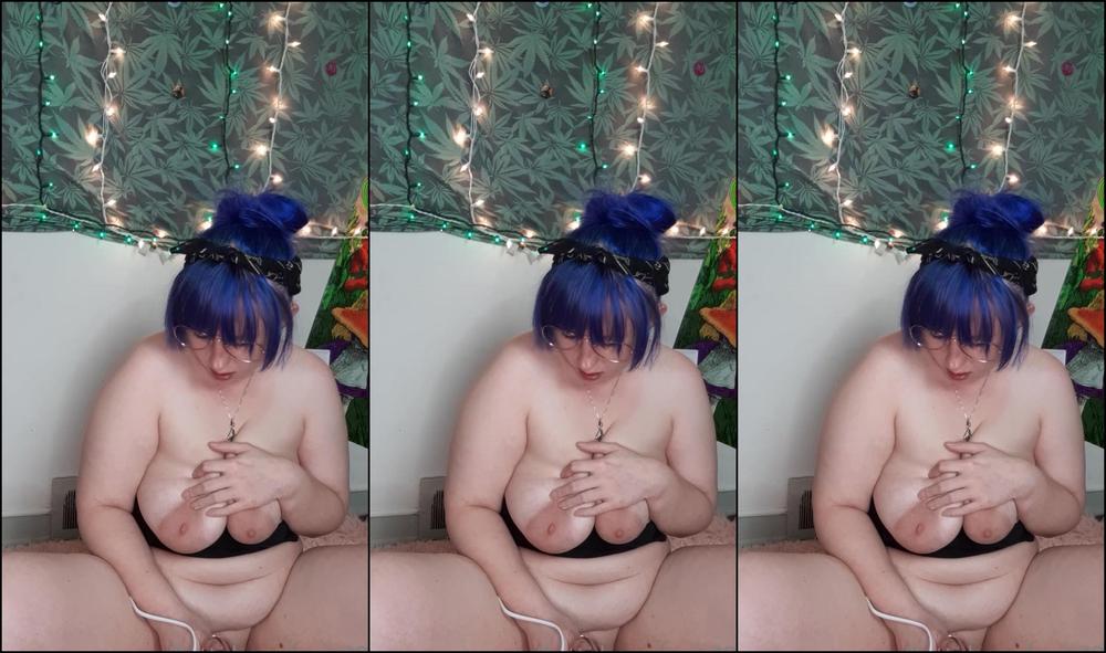 Knockers I Wanted To Get Stoned And Cum With Someon