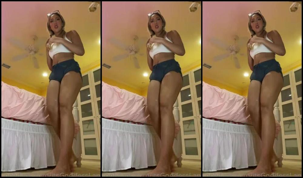 Goddess Lana Aka Itsgoddesslana Onlyfans Summer Has Been Full Of Traveling But Will Be Posting Regularly Again B