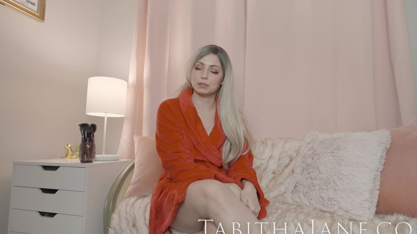 "TheTabithaJane" femdom, feminization, gender transformation, sensual domination, body-positivity, sfw Femmes First Brunch With The Girls manyvids