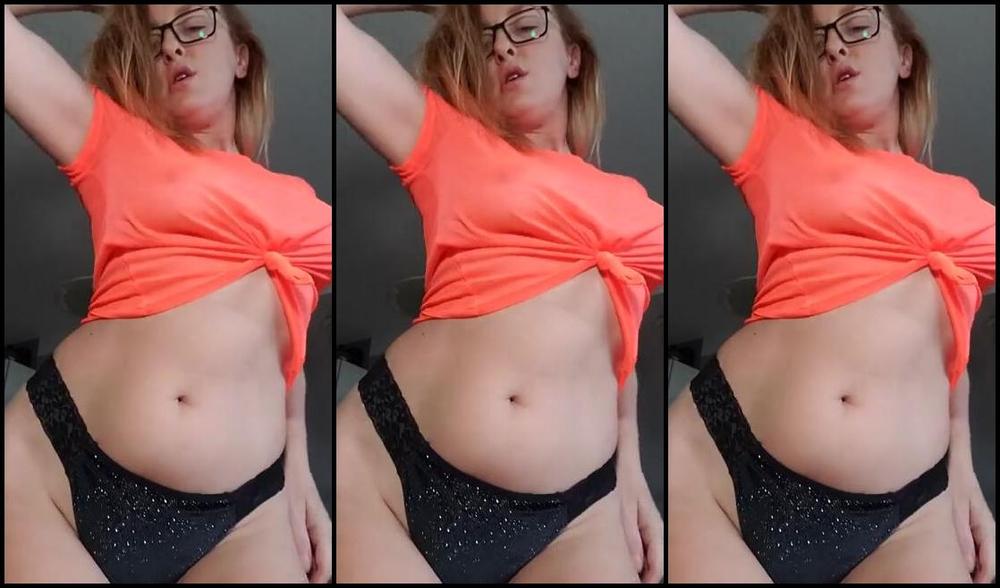 Kinkykatlive Nicknamed Kinkykatlive Onlyfans Strip Tease 18