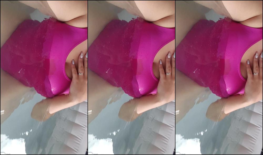 Cherrybmodeluk 3091911 08 20 2017 My Swimsuit Even Goes See Through