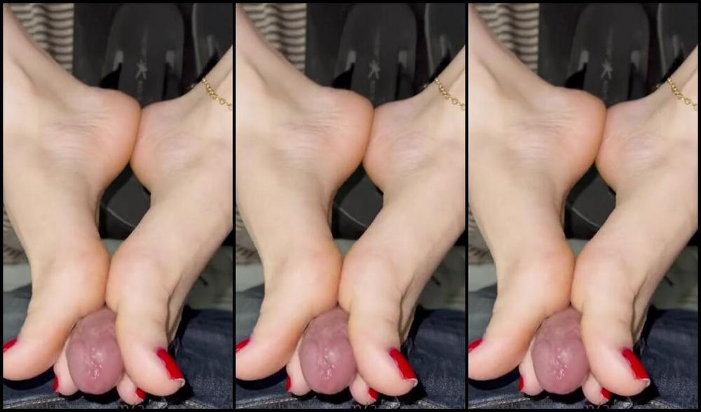 Pezinhos Da Amora Aka Amorafeetofc Onlyfans Shoeplay Tease Ends In A Footjob Mjaime27
