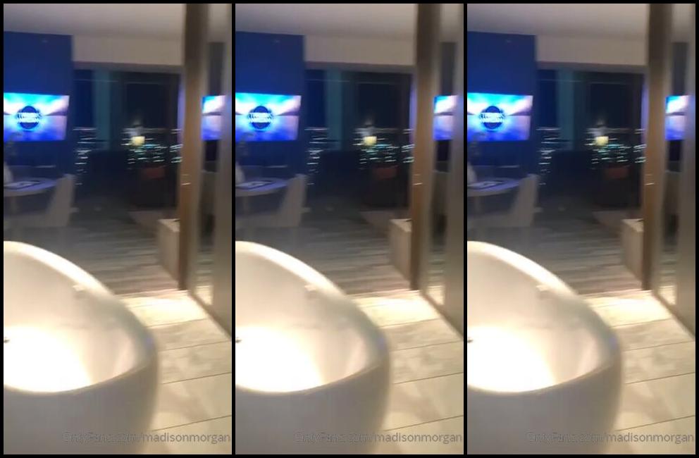 Madisonmorgan It Was Elle Banks First Time Using A Double Ended D