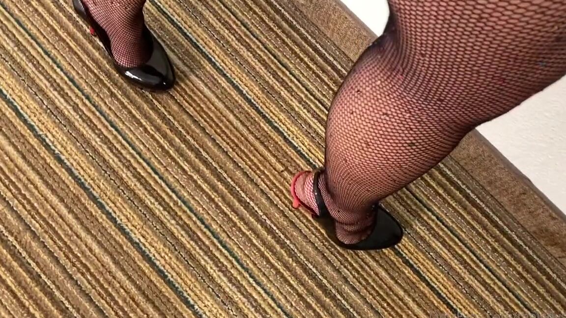 Lady Steph Nicknamed Theladysteph Onlyfans While I Waited For Lady Storm To Get Ready I Got Me In A Song Or Two Wiggle A Lil Sumn Theladyste